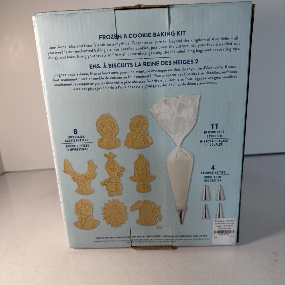 Williams Sonoma Disney Frozen 2™ Boxed Cookie Kit 23 Pieces NEW Open Box